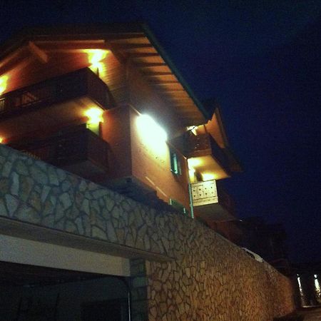 Relais Fior Di Bosco Aparthotel Folgaria Exterior photo